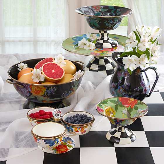Flower Market Pitcher - Black