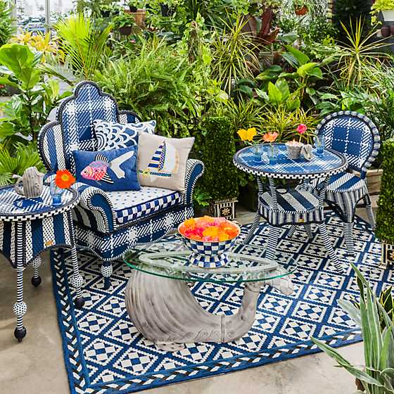Boathouse Outdoor Cafe Table